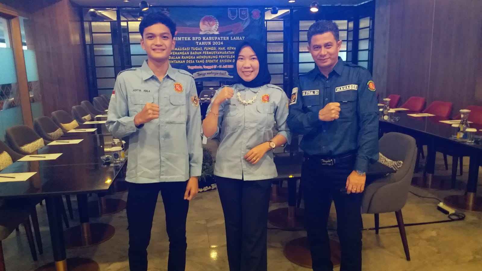 Seragam kerja instansi pemerintah daerah